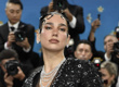 Dua Lipa, Samsung'u 15 milyon dolar için mahkemeye taşıdı