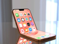 Katlanabilir iPhone için ilk bilgiler!