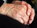 Alzheimer mucizesi: Yeni ilaç hastalığın seyrini 4 yıl yavaşlatıyor