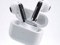 Apple’dan şaşırtan hamle: Kameralı AirPods Pro yolda!