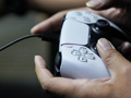 Sony'den ilginç DualSense patenti: Dokundurarak oyun alınabilecek!