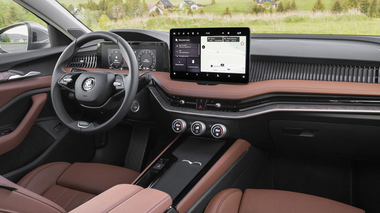 Skoda en güçlü hibrit modelini tanıttı