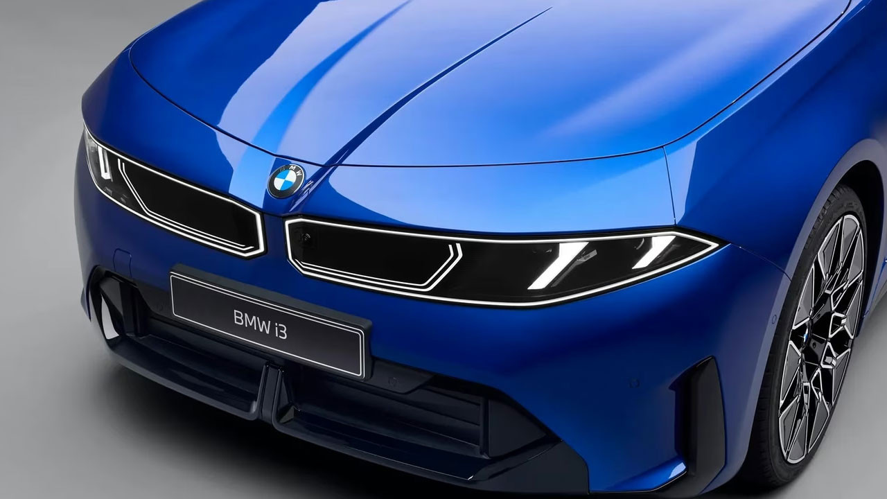 Yeni BMW i3 tanıtıldı: Yepyeni tasarım, 900 km menzil!