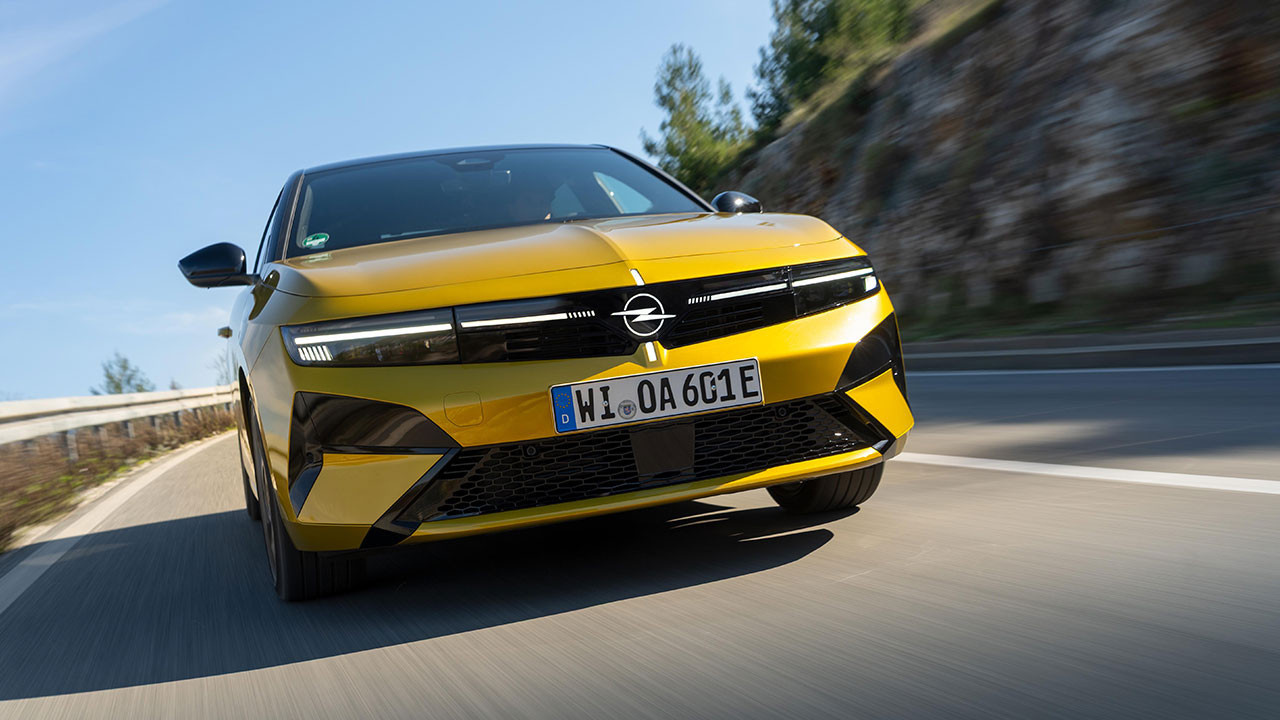 Yenilenen Opel Astra Nisan’da Türkiye’de! 1.5 litrelik dizel motor seçeneğiyle satışa sunulacak