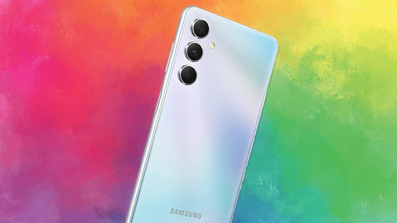 Samsung'dan hamle: Galaxy M54 için Nisan 2026 güncellemesi yayında!