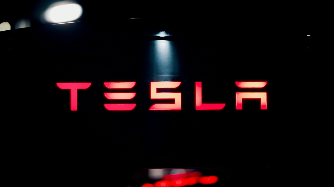 Tesla, Elon Musk'ın 56 milyar dolarlık dev maaş paketini SEC'e kaydederek resmileştirdi