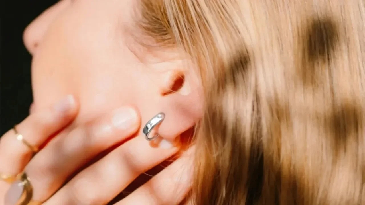 Bileklikleri unutun: Sağlık takibi kulağa taşınıyor