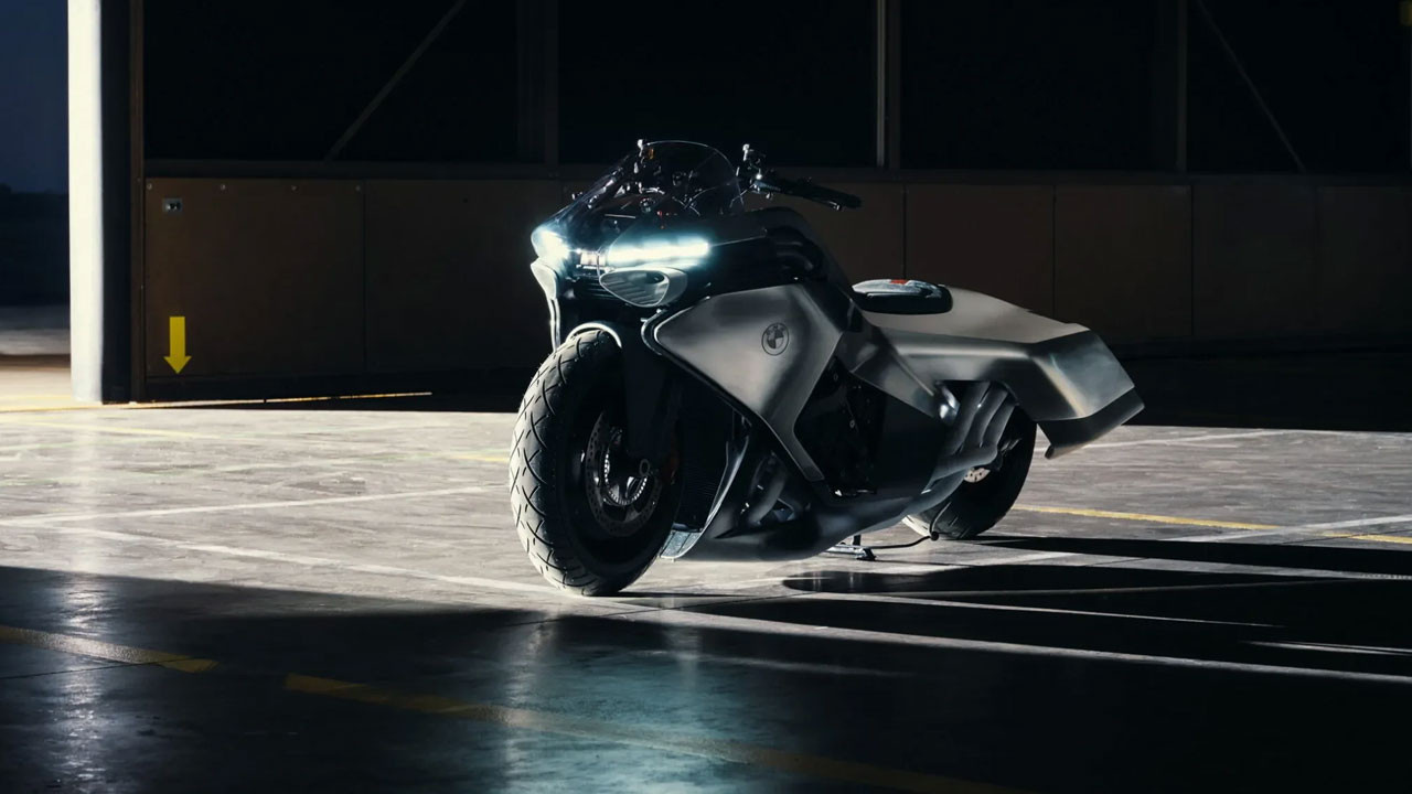 BMW’den havacılık temalı motosiklet: Vision K18