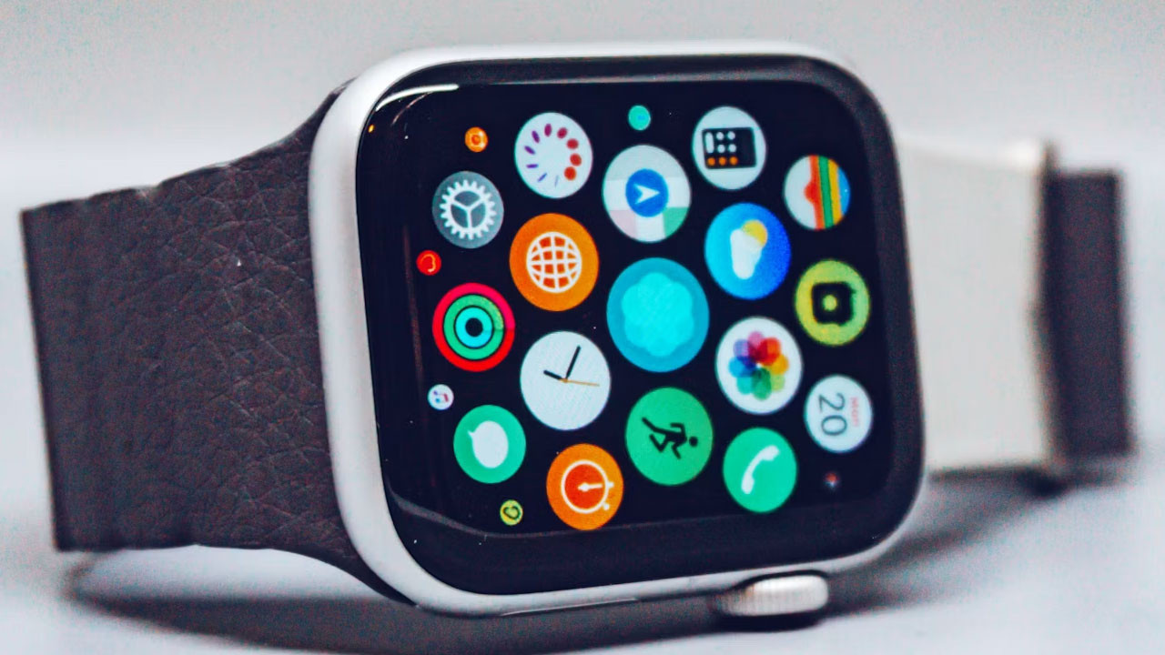 Apple Watch Series 12 seramik kasa seçeneÄiyle dönüyor