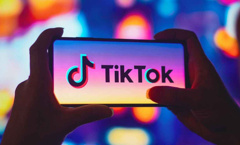 TikTok’ta “Epstein” kelimesi engellendiği İddiaları tartışma yarattı