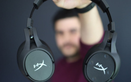 HyperX Cloud Flight S oyuncu kulaklığı incelemesi! Dünyada tek!