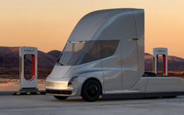 Kamyoncular buraya, işte Tesla'nın ilk elektrikli kamyonu Tesla Semi