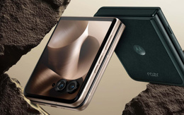 Motorola yeni katlanabilir telefonlarını tanıttı!