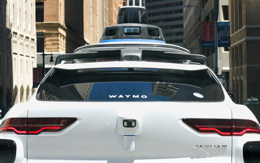 Waymo, sel sularına giren robotaksi nedeniyle 3.791 aracını geri çağırdı