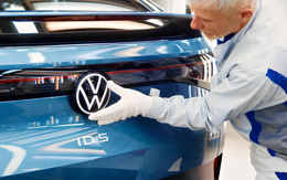 Volkswagen model sayısını yarıya indirecek, 100 bin kişi işten çıkarılabilir
