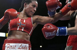 Boksun efsane ismi eldivenlerini asıyor!