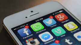 WhatsApp yine Facebook'un başına bela oldu