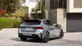 Yeni BMW 120 Türkiye'de satışa çıktı, işte fiyatı