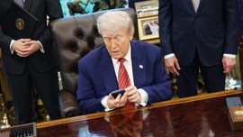 Donald Trump telefon işine giriyor!