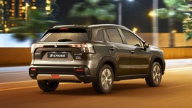 Sırf satılsın diye üzerine 300 bin TL veriyorlar, Egea fiyatına Suzuki S-Cross fırsatı