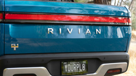 Rivian, yapay zeka destekli sesli asistanını yazılım güncellemesiyle araçlara yüklüyor