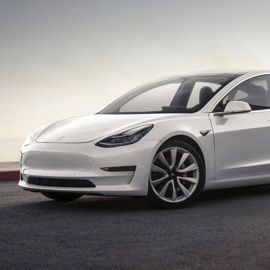 Tesla’dan bir yıllık ücretsiz şarj hediyesi!