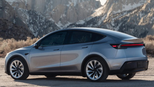 Tesla, yıllar sonra Apple CarPlay’e yaklaşıyor: İç testler başladı