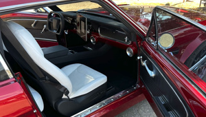 1966 Ford Mustang, Tesla’ya dönüştürüldü