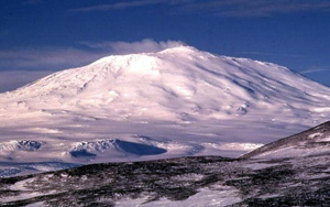 Erebus Yanardağı her gün atmosfere 80 gram altın saçıyor