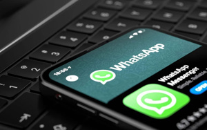 WhatsApp, Liquid Glass tasarımını iOS mesaj menüsünde yeniliyor