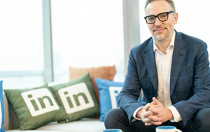 Microsoft Office ve Teams yöneticisi Ryan Roslansky ayrılıyor