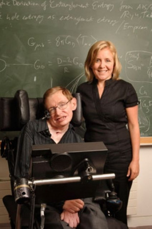 Hawking 50 yıl önceki doktora tezi site çökertti! - Resim: 9