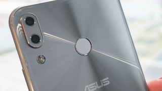 Asus oyuncu telefonunu tanıtıyor!