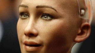 İnsansı robot Sophia ilginç isteğiyle şaşırttı!