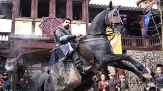 Burak Özçivit Kuruluş Osman'ın üzerini tek kalemde çizdi; Bakın sebebi neymiş