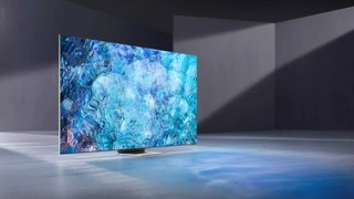 Samsung 4K Smart Cyrstal ekran teknolojili televizyonunun fiyatını düşürdü, bu fiyata bedava