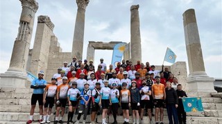 Bisiklet tutkunları, pedallarını TEGV’li çocuklara umut olmak için çevirdi