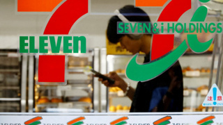 Japonya’da marketlerde robotlar çalışmaya başladı!