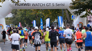 HUAWEI WATCH, İkinci Kez Türkiye İş Bankası İstanbul Maratonu’nun Zaman Sponsoru Oldu