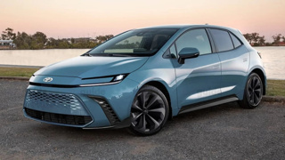 Yeni Toyota Corolla ortalığı yıktı, Clio parasına spor otomobil geliyor