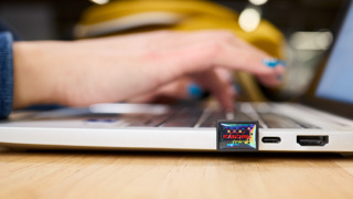 Sandisk®, SANDISK® Extreme Fit™ ile Dünyanın En Küçük1 TB USB-C™ Flash Sürücüsünü Sunar