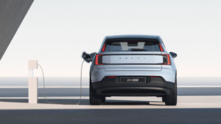 Volvo'nun bu modeli kapış kapış gidiyor, bayide izdiham çıkaran kampanya