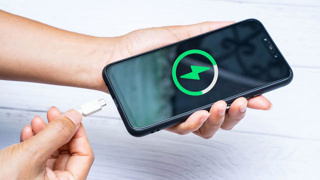 Google’dan batarya devrimi! Telefonlar saniyeler içinde şarj olacak