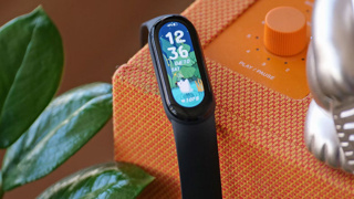 Xiaomi Smart Band 10 Pro tanıtıldı: Saat tasarımı, oyun modu ve 21 gün pil ömrü
