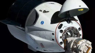 NASA astronotları Uluslararası Uzay İstasyonu'ndaki Rus modülündeki sızıntı nedeniyle SpaceX Dragon'da sığındı