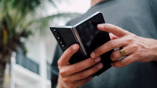 Samsung Katlanabilir Telefonlar İçin Patent İhlali Davası Açıldı