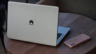 Huawei MateBook 14 Satışa Sunuldu: OLED Ekran ve 21 Saatlik Pil Ömrü