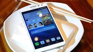 Huawei'in dev ekranlı telefonu AnTuTu'da göründü