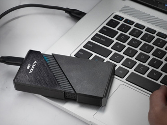 ADATA’nın Geleceğin Yeni USB4 Taşınabilir SSD’si: SE920