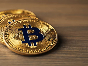 Altın düşerken Bitcoin yükseliyor